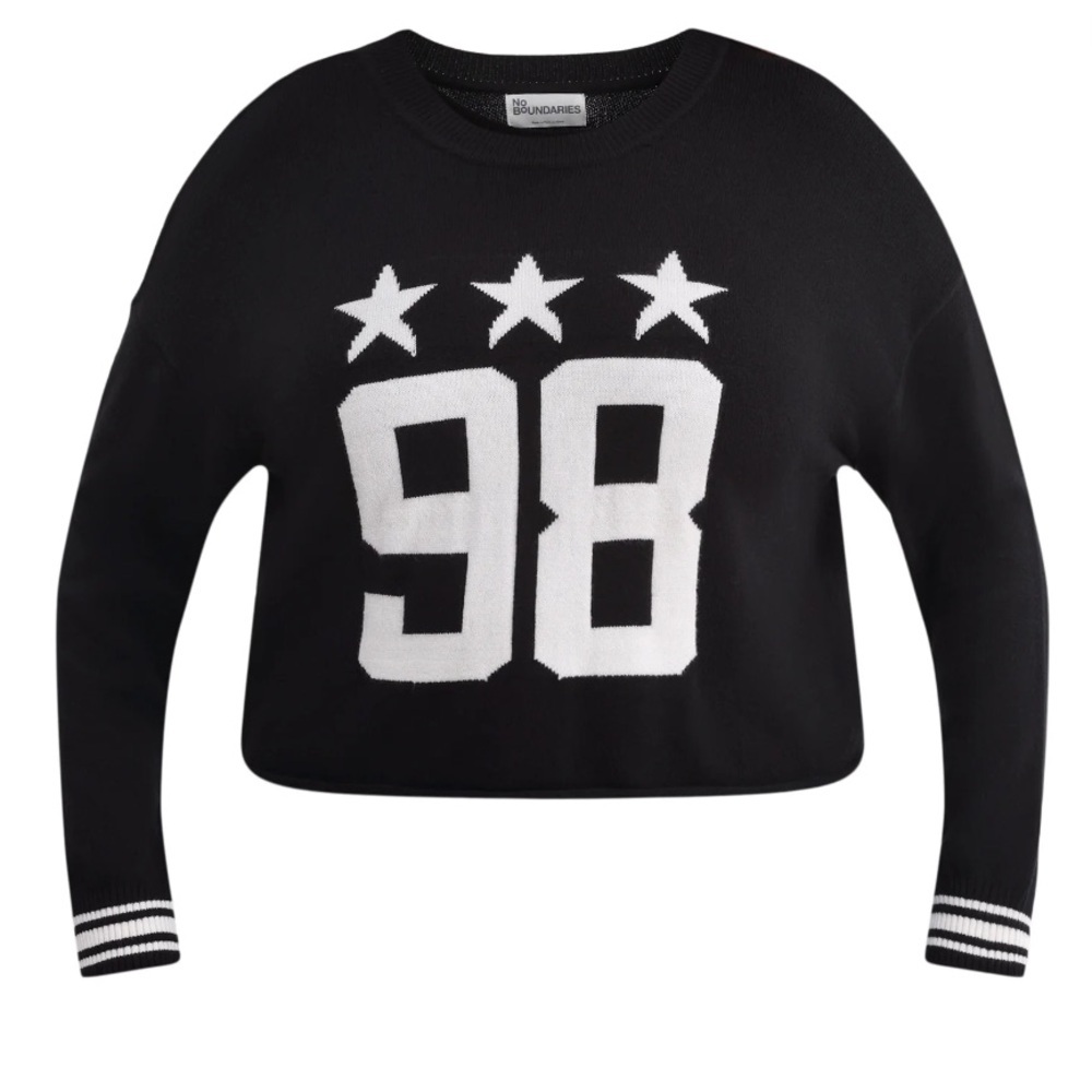No Boundaries Women’s Lightweight Graphic Pullover Sweatshirt with Long Sleeves